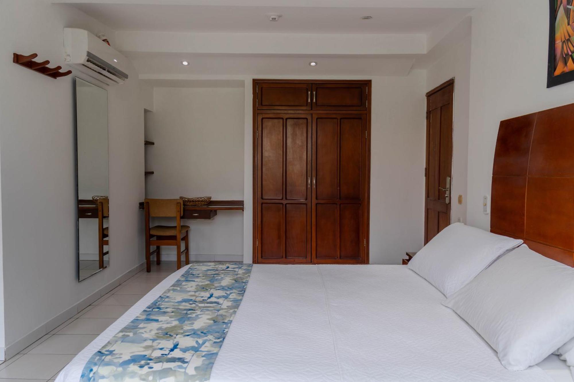 Hotel Coral Reef Cartagena מראה חיצוני תמונה